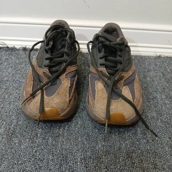 adidas gazelle silver green womens Adidas Yeezy Boost 700 Mauve Pre-Owned main image 1